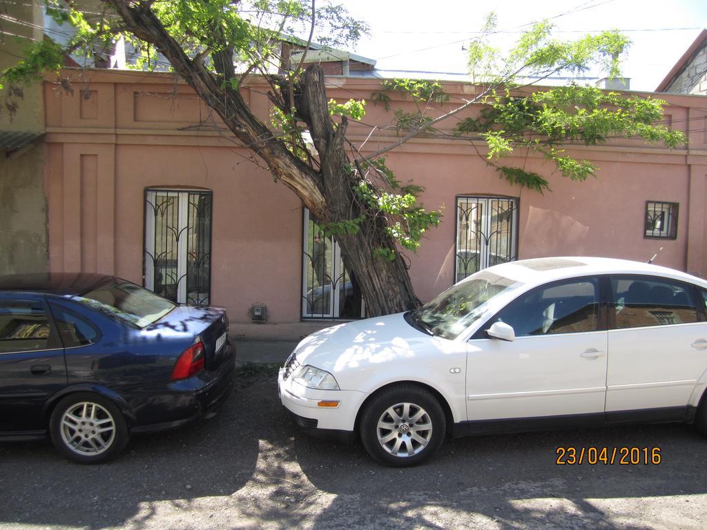 Apartamento Дом Тины Tiflis Exterior foto